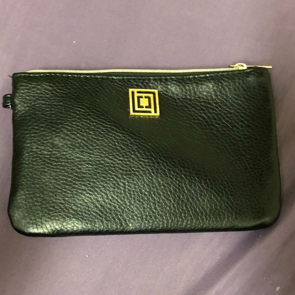 Black Liz Claiborne wristlet - Picture 1 of 5